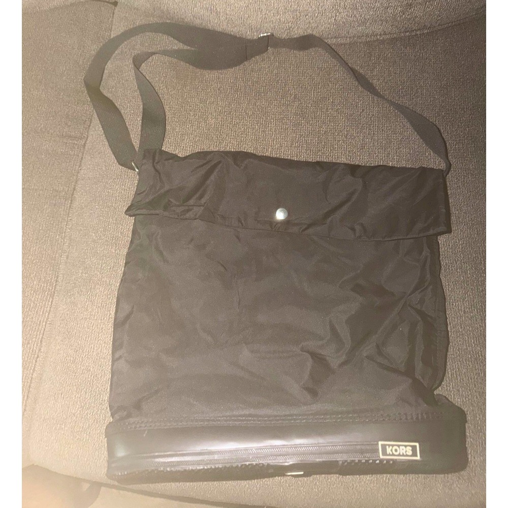 KORS Black Nylon Shoulder Bag Zip Base Snap Flap Adjustable Strap Solid